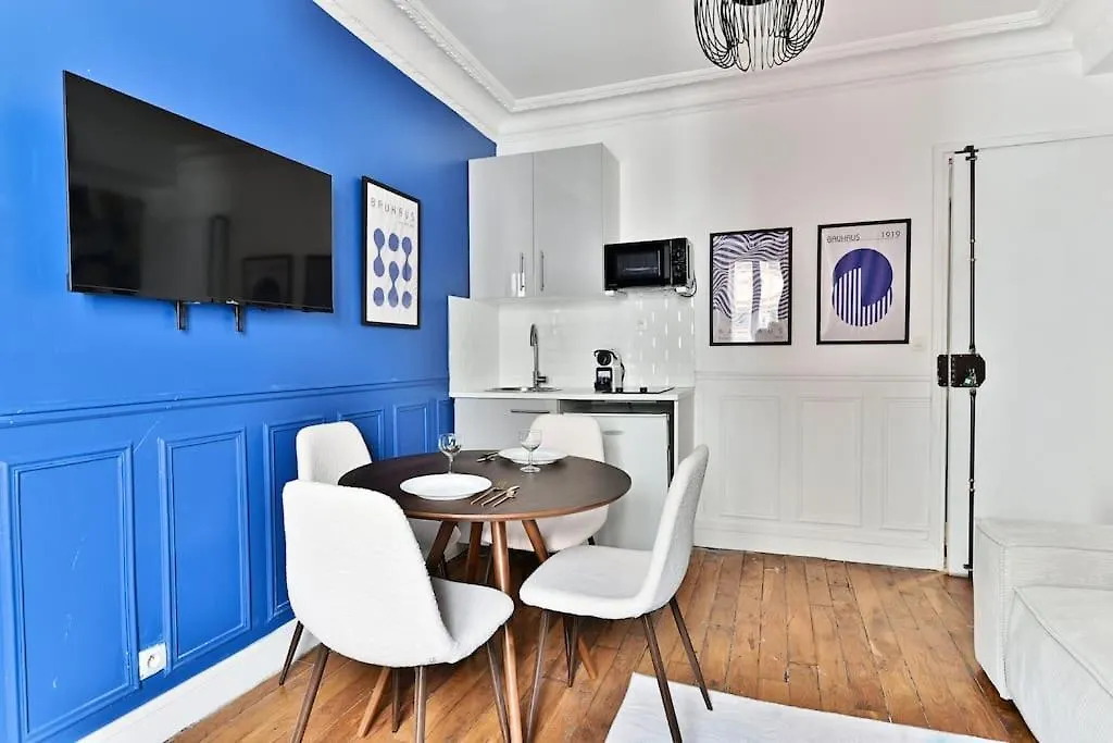 Appartement Paisible Centre De Paris - Bleu Apartment
